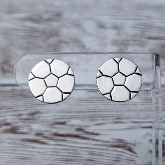 Vintage Clip On Earrings Round Silver Tone with Design - Picture 1 of 10